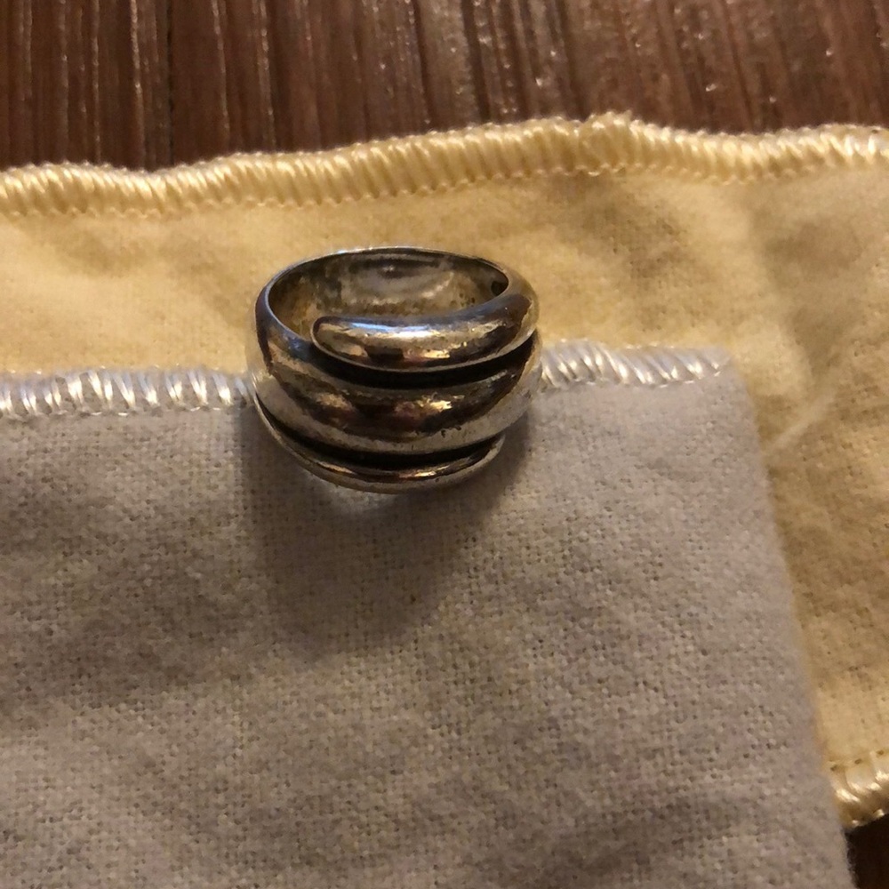 Retired James Avery Wrapped Dome ring